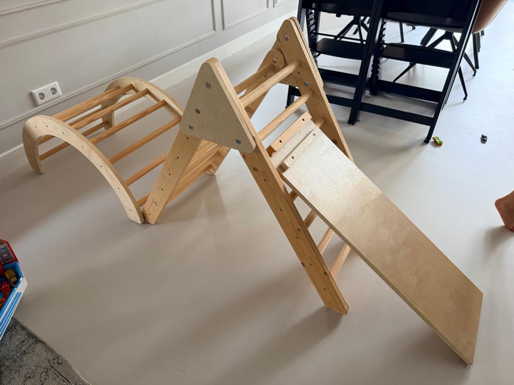 Montessori Houten Klimrek met Glijbaan en Klimboog, Ophalen, Zo goed als nieuw