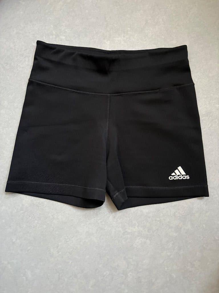 Adidas sport broekje 2x, Kinderen en Baby's, Kinderkleding | Maat 176, Adidas, Jongen of Meisje, Sport- of Zwemkleding, Ophalen of Verzenden