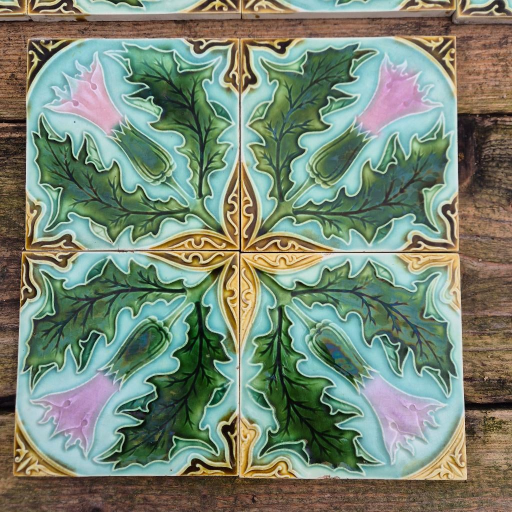 2 x 4-pas art nouveau tegels opgelegd decor