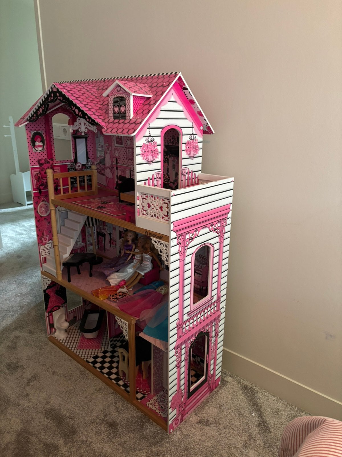 Prachtig poppenhuis met toebehoren, Kinderen en Baby's, Speelgoed | Poppenhuizen, Ophalen of Verzenden, Zo goed als nieuw, Poppenhuis