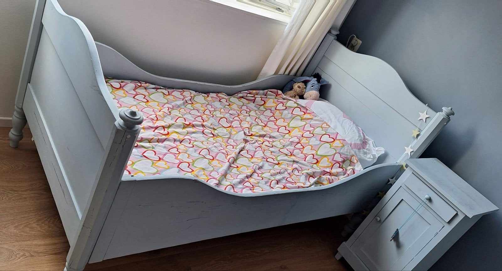 Leuk oud houten bed met nachtkastje, Huis en Inrichting, Slaapkamer | Bedden, Ophalen, Gebruikt, Eenpersoons, Hout