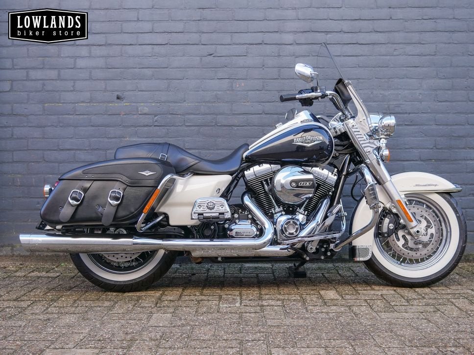 HARLEY-DAVIDSON ROAD KING CLASSIC FLHRC (bj 2013), 2 cilinders, 1690 cc, HARLEY-DAVIDSON, Bedrijf