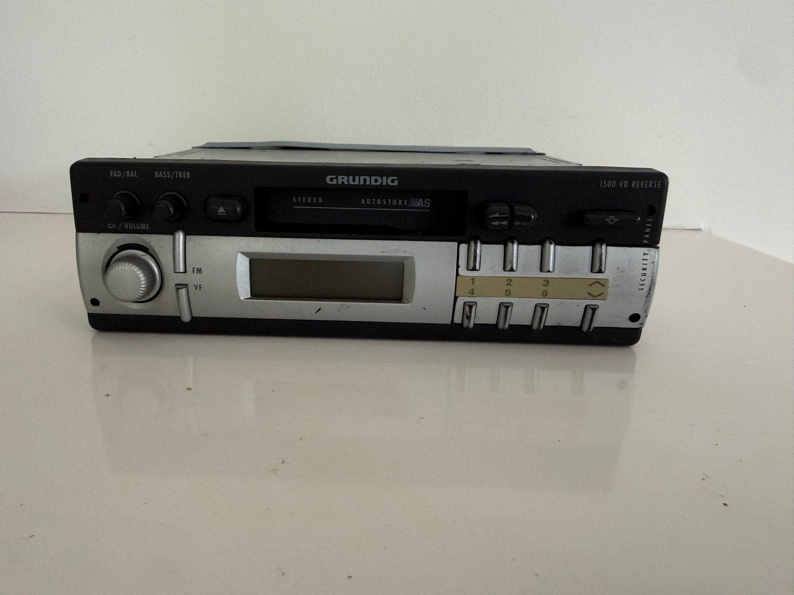 Grundig SCC 1500 VD jaren ‘90 Autoradio, Ophalen of Verzenden, Gebruikt