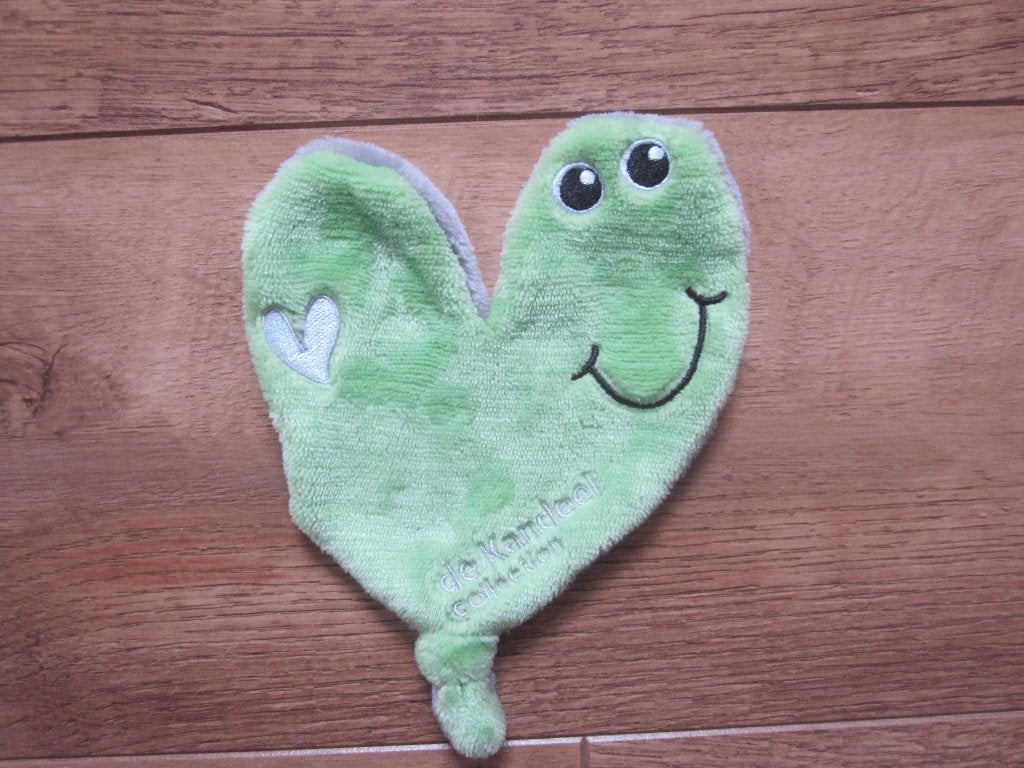 Tiamo de Kandeel Collecion groen-bruin pluche slak knuffeldo, Kinderen en Baby's, Speelgoed | Knuffels en Pluche, Overige karakters