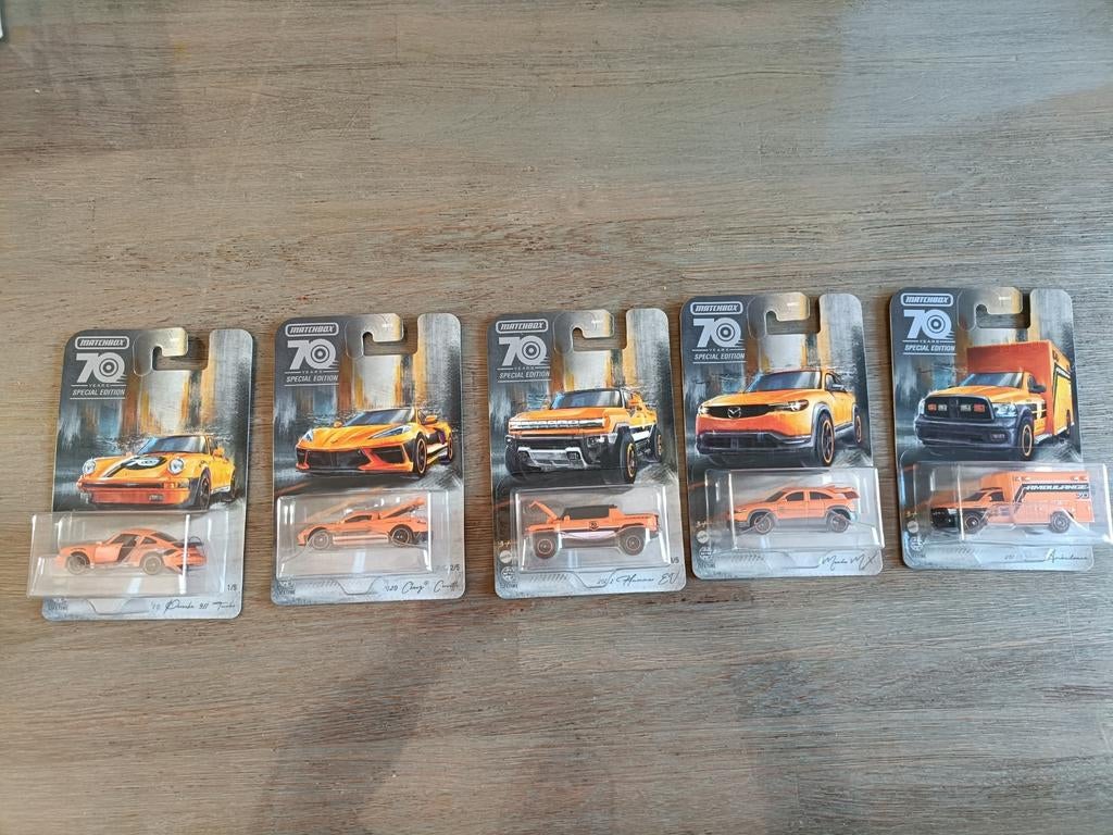 1:64 set van 5 ter ere van 70 jaar Matchbox, Hobby en Vrije tijd, Modelauto's | Overige schalen, Nieuw, Auto, Ophalen of Verzenden