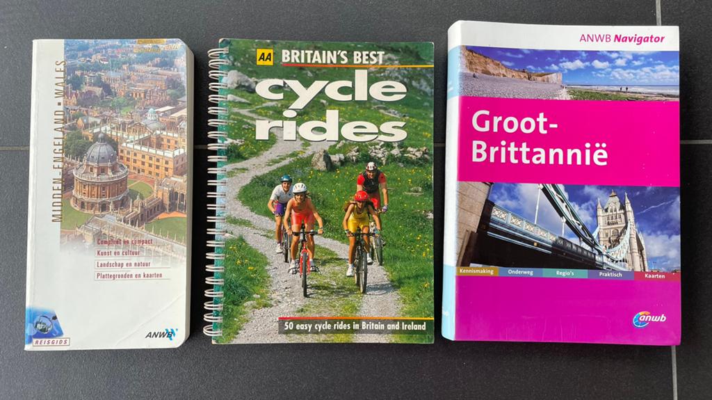 3 reisgidsen over Groot-Brittannië (en Wales), Ophalen of Verzenden, Gelezen, Europa, Reisgids of -boek