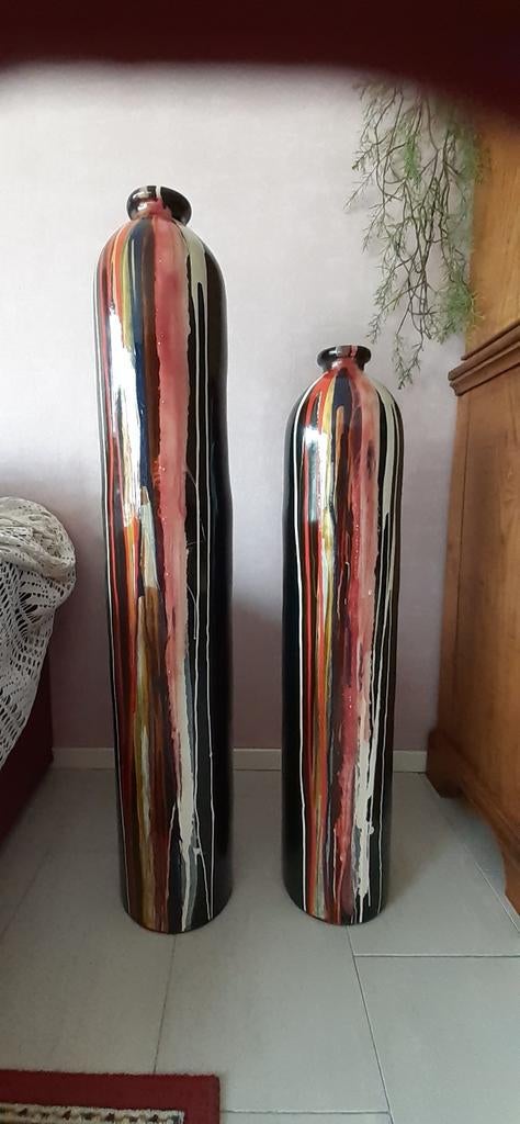 2 prachtige kunstzinnige hoge siervazen, Huis en Inrichting, Woonaccessoires | Vazen, Ophalen, Overige kleuren, Glas