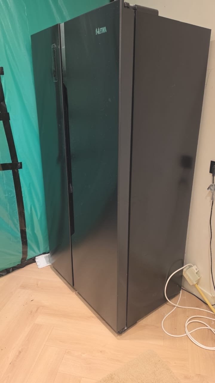 Amerikaanse koelkast, Gebruikt, 200 liter of meer, 60 cm of meer, Met aparte vriezer
