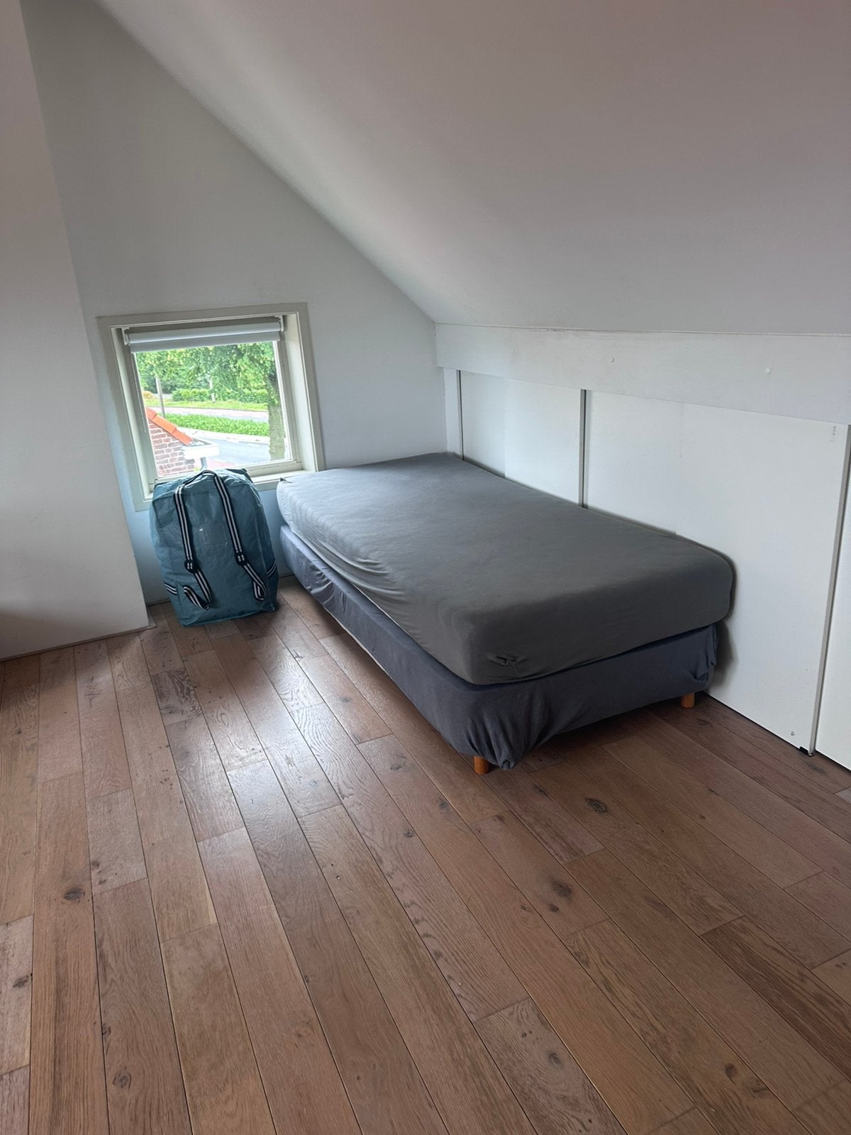 Gratis af te halen eenpersoons boxspring