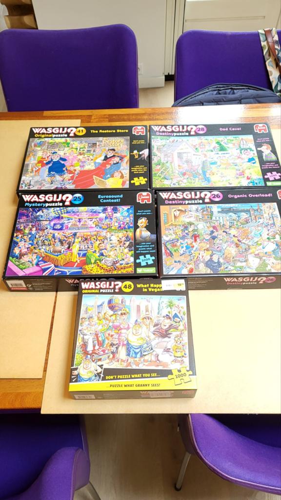 5 wasgij puzzels, Ophalen, 500 t/m 1500 stukjes, Zo goed als nieuw
