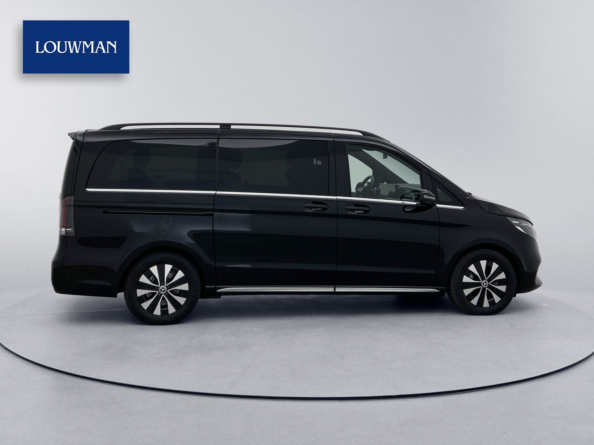 Mercedes-Benz EQV 300 L2 90kWh 7 persoons Leder Elektr schui, Auto's, Gebruikt, Zwart, 2525 kg, 7 stoelen