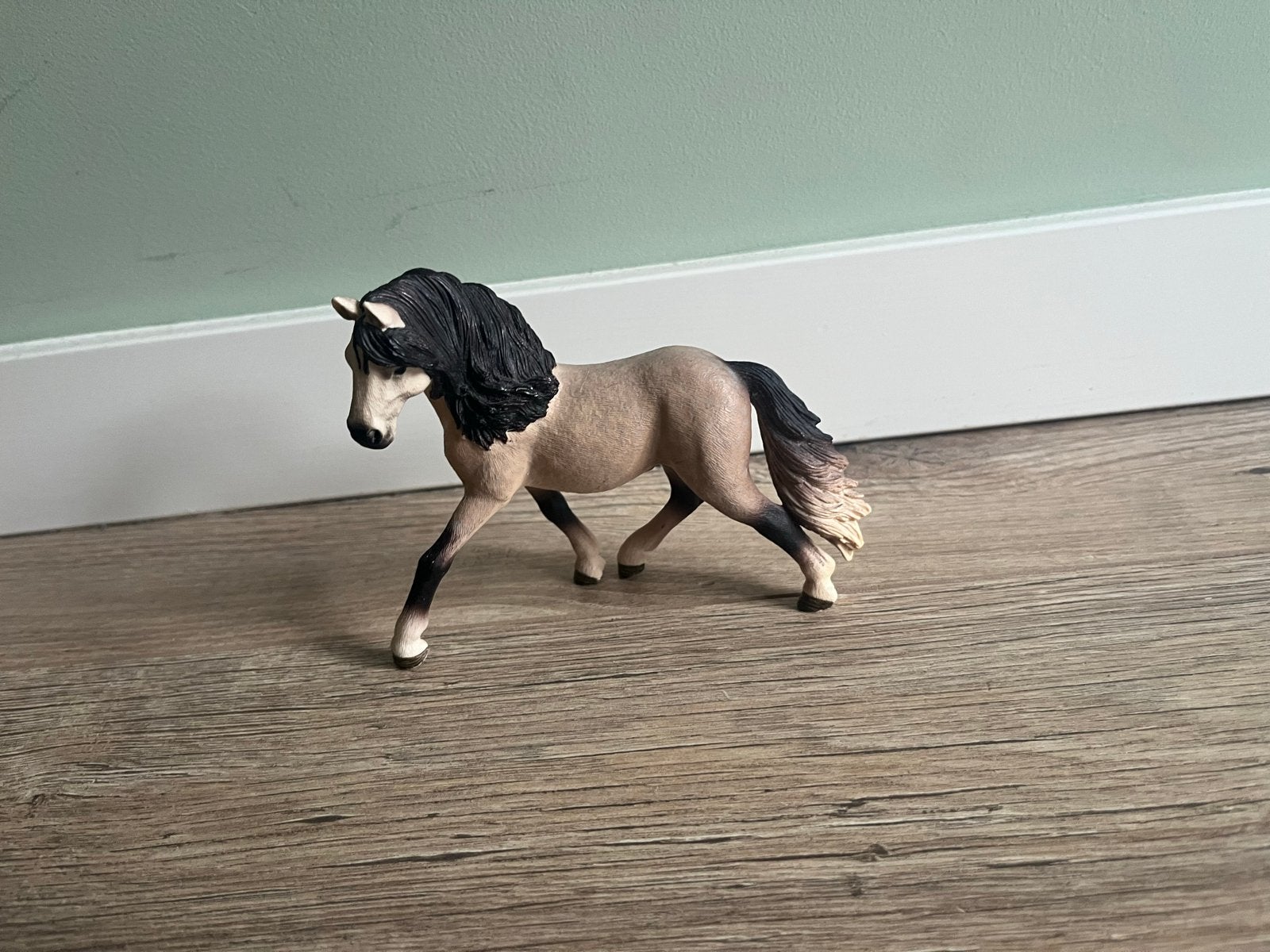 Schleich merrie bruin met zwarte manen, Ophalen of Verzenden, Zo goed als nieuw, Paard, Beeldje of Figuurtje