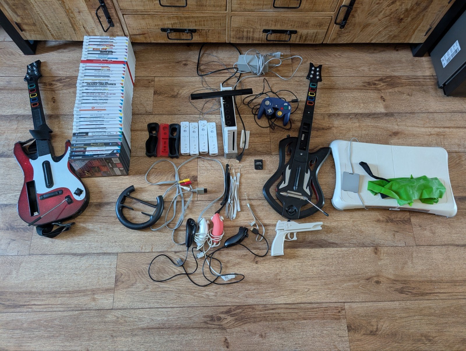 Wii console met veel games en accessoires, Ophalen, Gebruikt, Met 3 controllers of meer, Met games