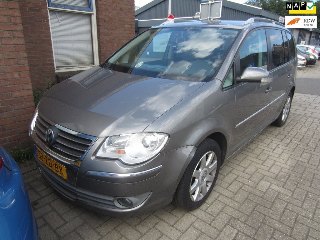 Volkswagen Touran 1.4 TSI Highline Business DSG DEFECT!, Gebruikt, 4 cilinders, Origineel Nederlands, Bedrijf
