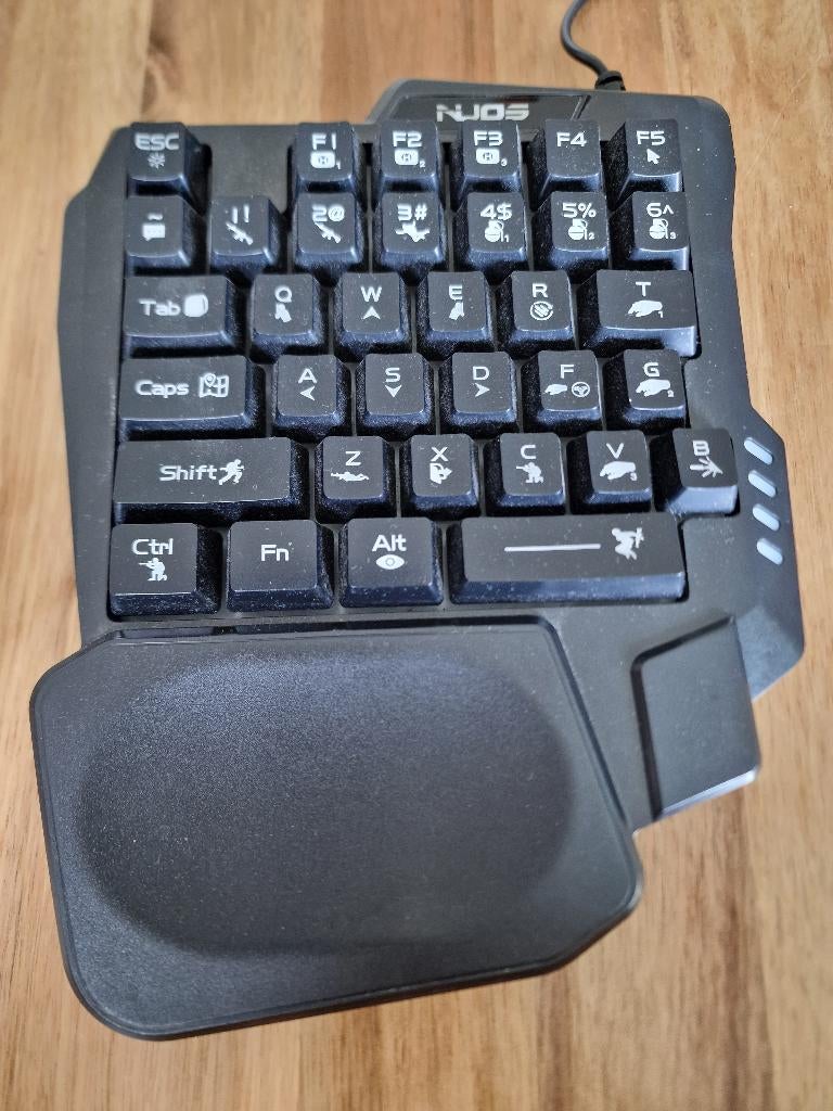 NUOS gaming keyboard, Ophalen, Gaming toetsenbord, NUOS, Bedraad