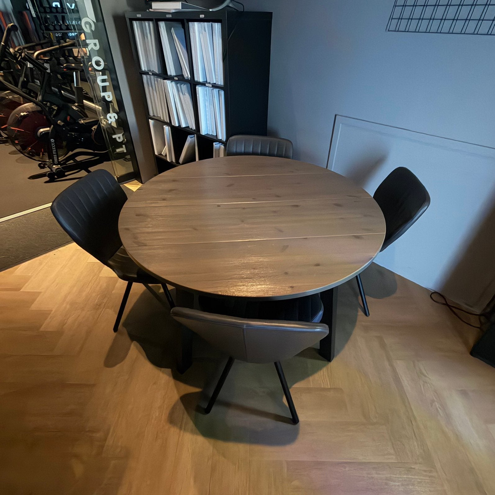 Ronde tafel 120 + 4 stoelen, Huis en Inrichting, Ophalen, 100 tot 150 cm, Rond, Zo goed als nieuw