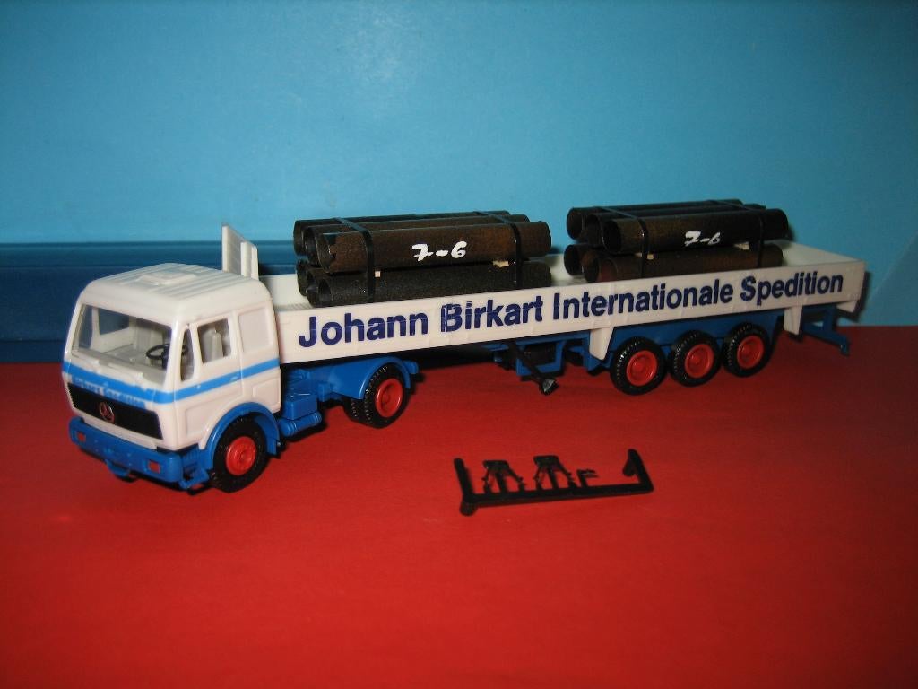 Johan-Birkart  MERCEDES  oplegger met lading Herpa, Ophalen of Verzenden, Zo goed als nieuw, Bus of Vrachtwagen, Herpa