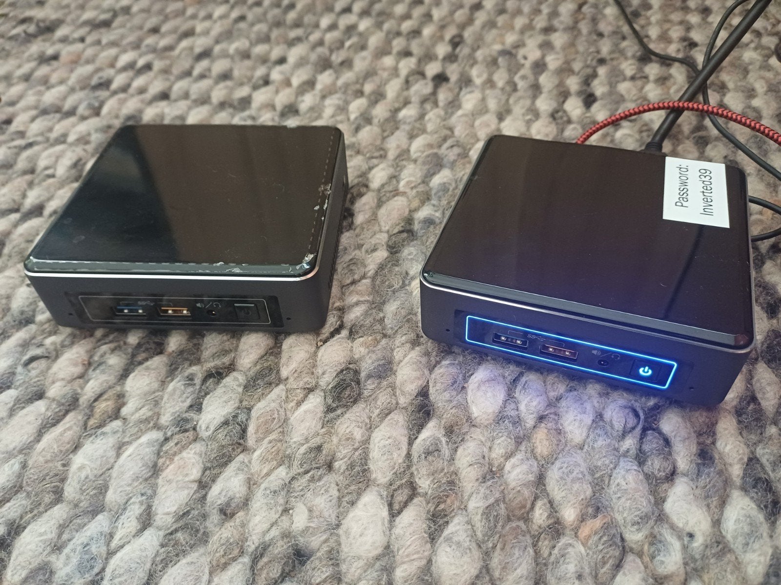 2x Intel NUC i3-7100U Mini PC (8GB RAM) Windows 10 Pro, Computers en Software, Desktop Pc's, Zo goed als nieuw, 2 tot 3 Ghz, 8 GB