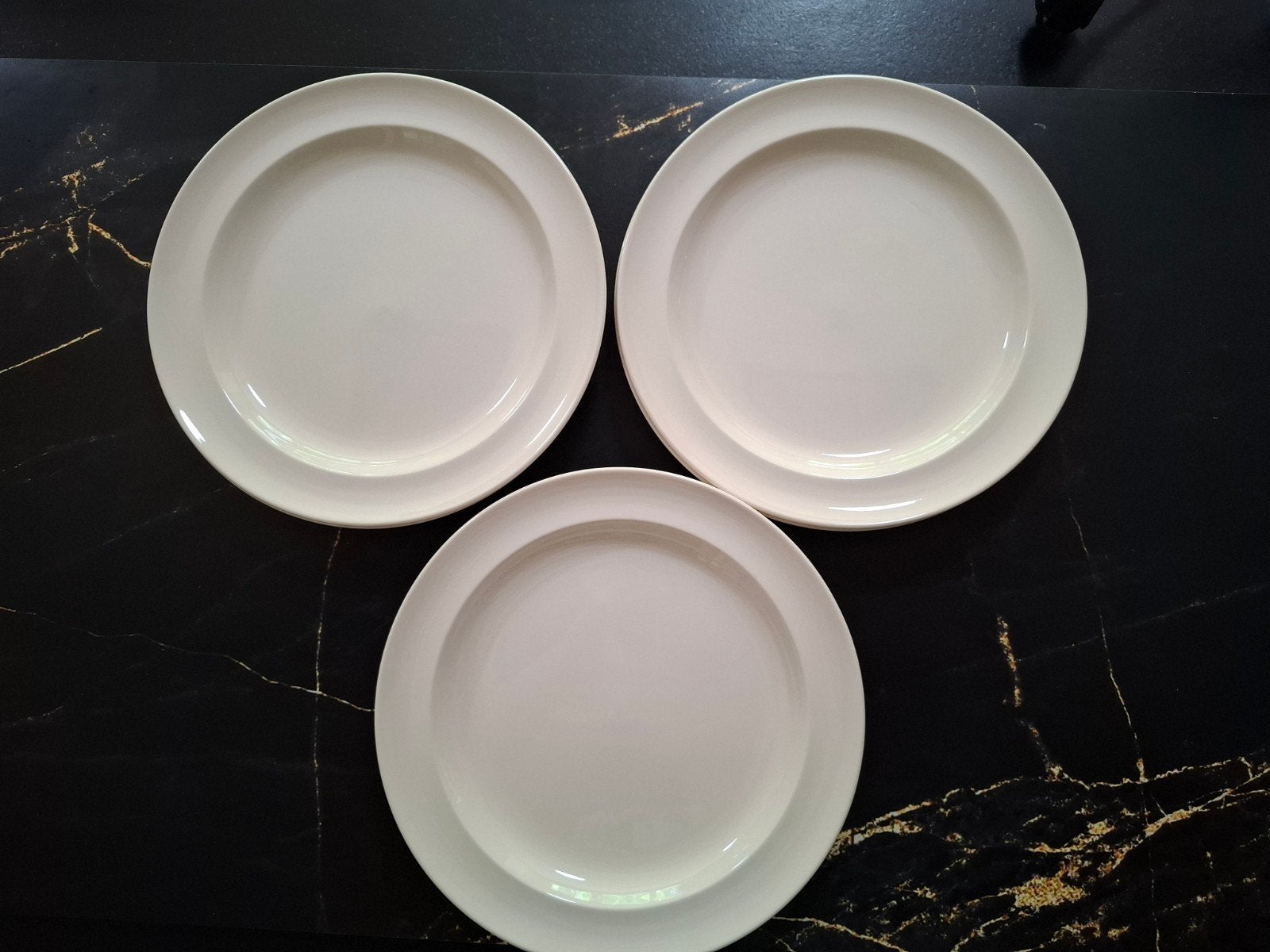 6 Wedgwood Traditional Plain Dinerborden - Queen's Ware, Huis en Inrichting, Keuken | Servies, Ophalen, Gebruikt, Klassiek, Bord(en)