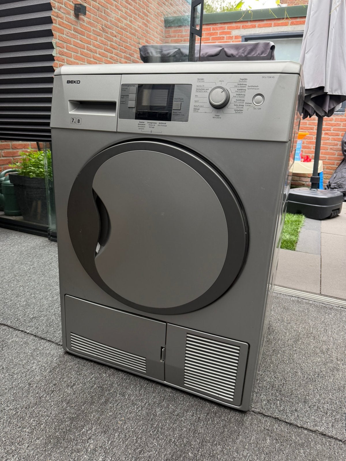 Droger Beko, Ophalen, 6 tot 8 kg, Zo goed als nieuw, 85 tot 90 cm