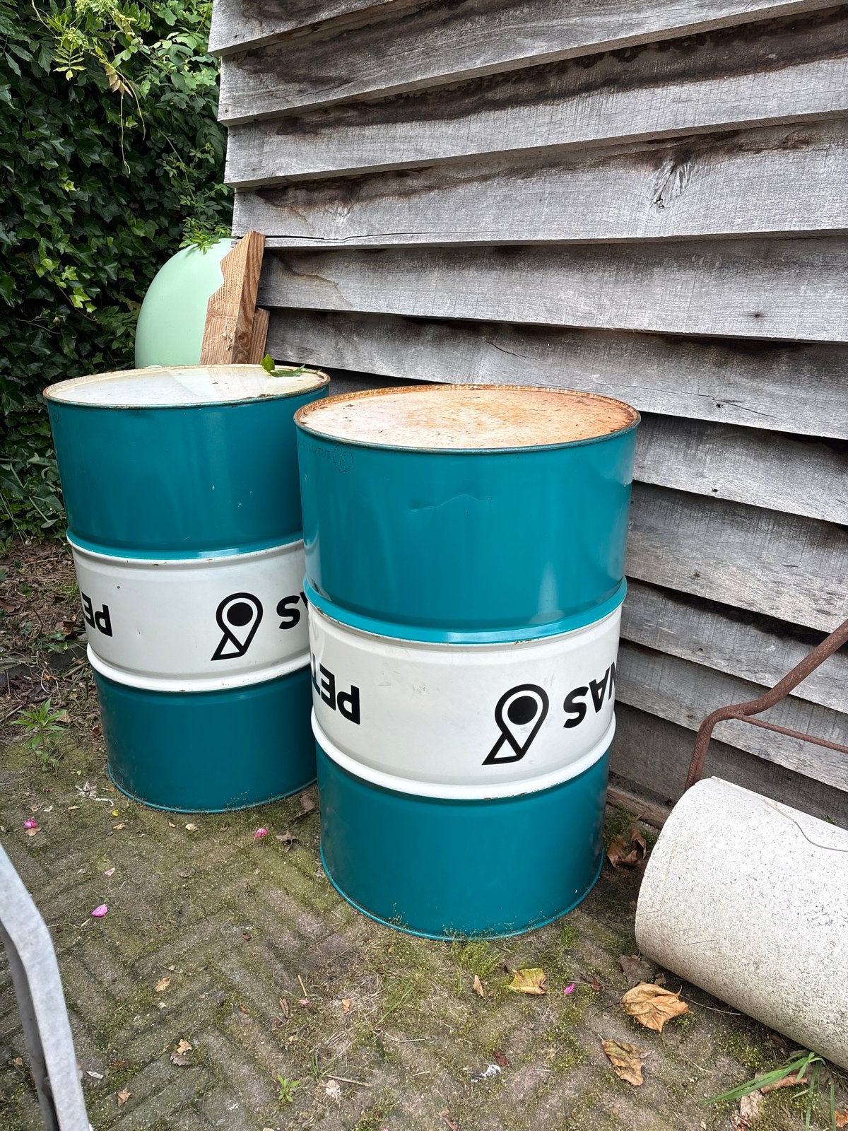 2 oliedrums petronas, Ophalen of Verzenden, Zo goed als nieuw, Vuurton