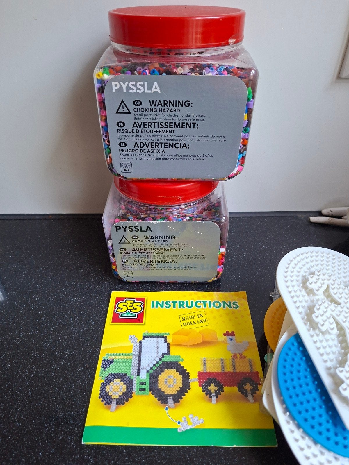 Strijkkralen met 10 platen en instructie Ses ikea, Ophalen of Verzenden, Gebruikt, Knutselen