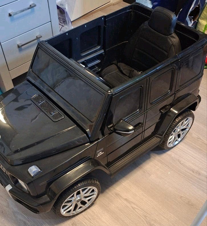 Mercedes AMG kinder elektrische auto, Ophalen, Zo goed als nieuw