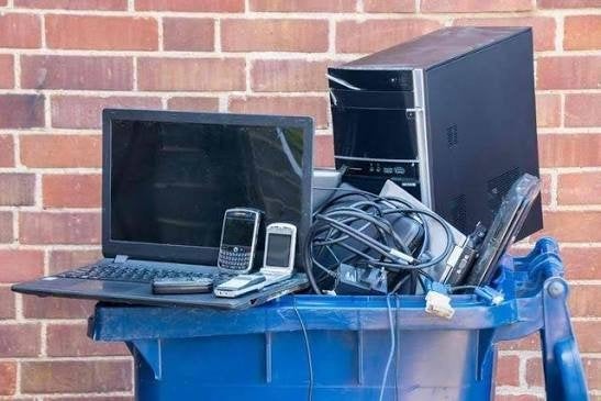 Gezocht desktops, Computers en Software, Desktop Pc's, Ophalen, Onbekend