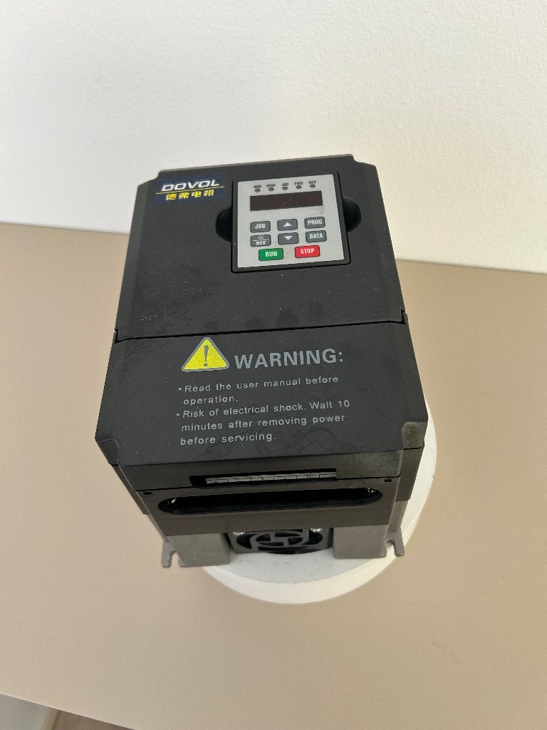 Dovol DV300-2022-T Frequentieregelaar 2,2kW 230V, Hobby en Vrije tijd, Ophalen of Verzenden, Gebruikt