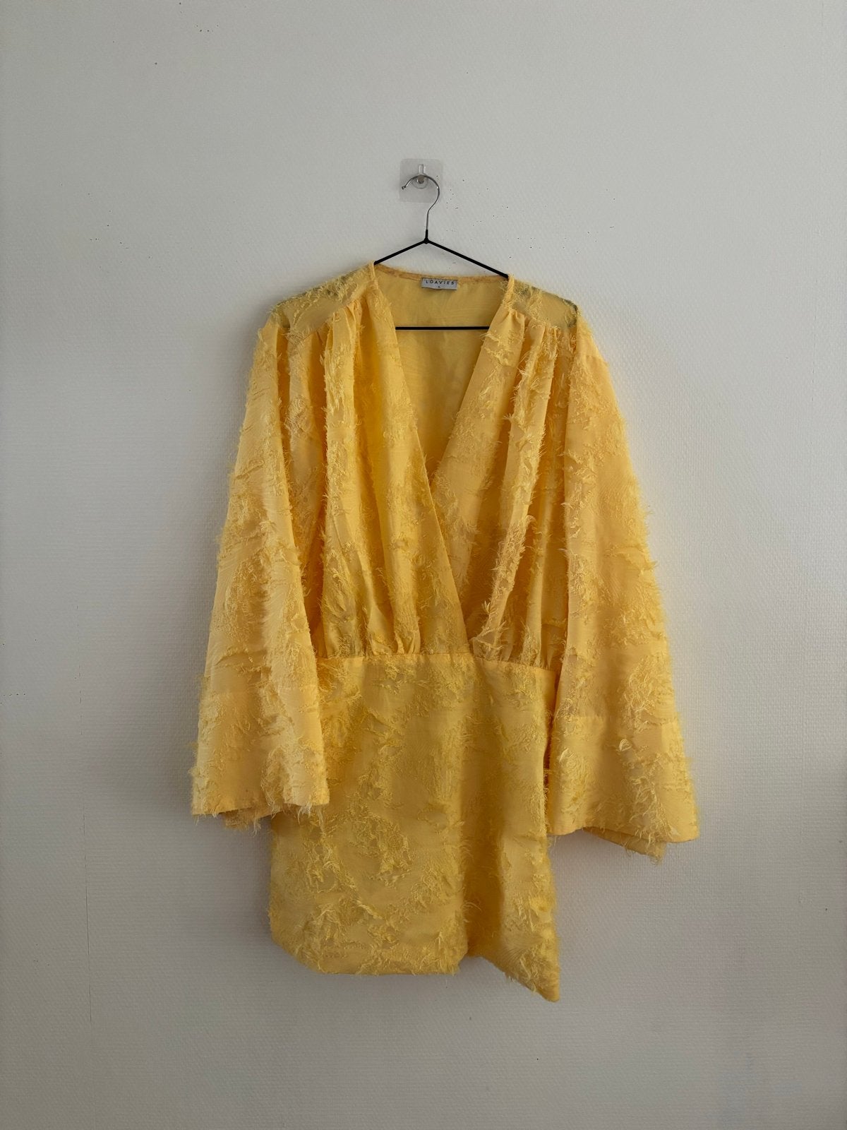 Gele LOAVIES mini-jurk met wijde mouwen - Maat XL, Kleding | Dames, Ophalen of Verzenden, Gedragen, Maat 46/48 (XL) of groter