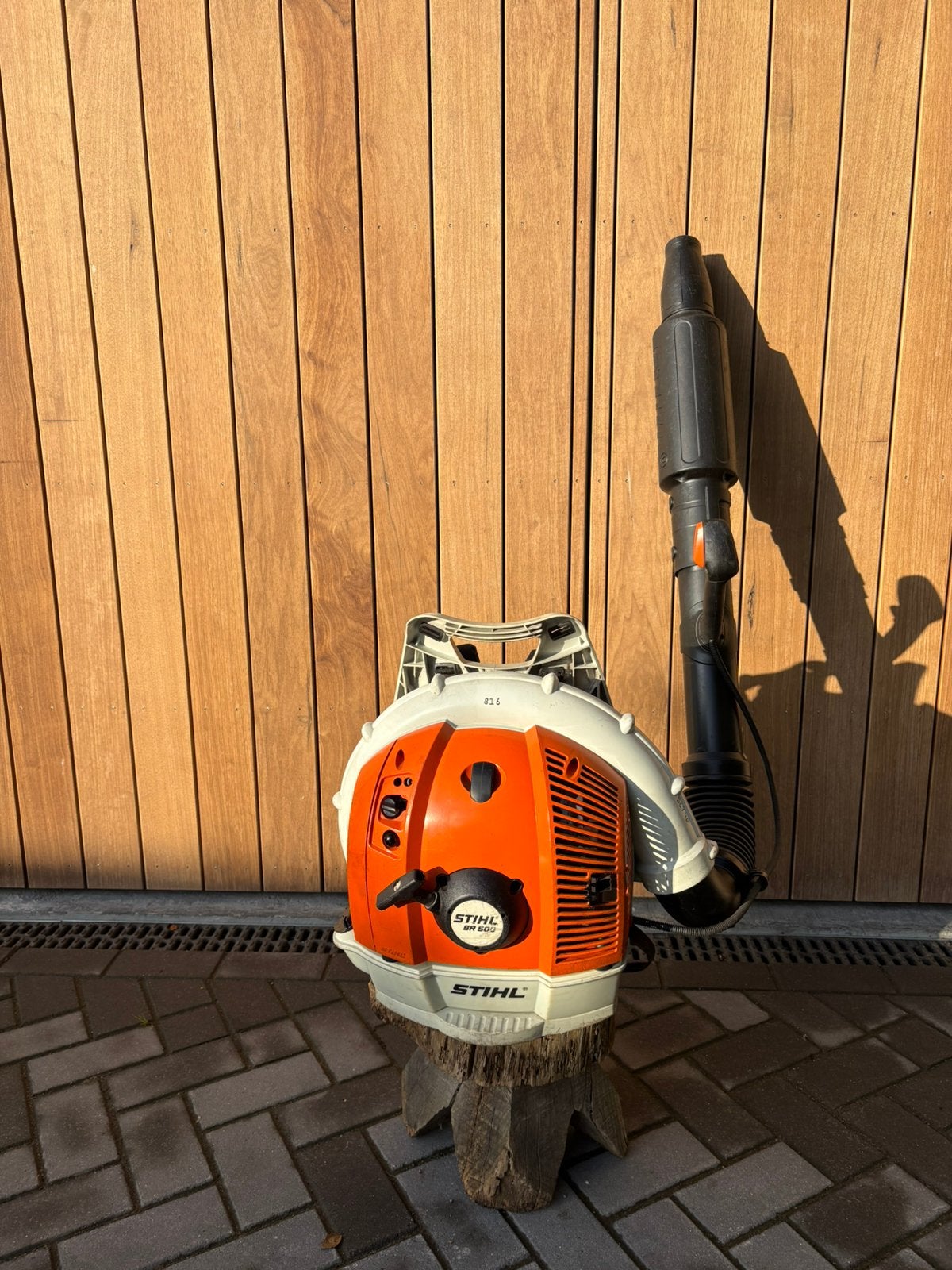 Stihl BR 500 geluidsreducerende ruggedragen bladblazer nette, Ophalen, Benzine, Gebruikt, .