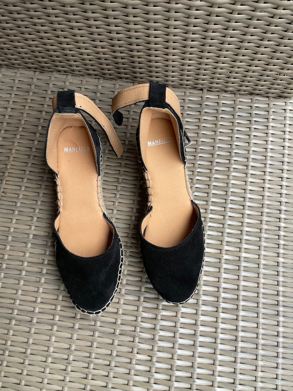 Zwarte Espadrille Wedges met Enkelbandje maat 37, Kleding | Dames, Ophalen, Zo goed als nieuw, Zwart, Espadrilles of Moccasins
