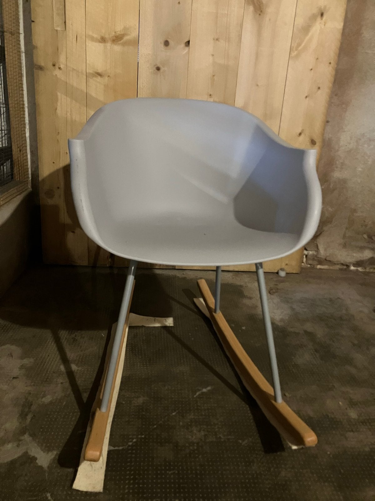 Grijze schommelstoel van Petite Amélie, Ophalen, Kunststof, Zo goed als nieuw, Eén