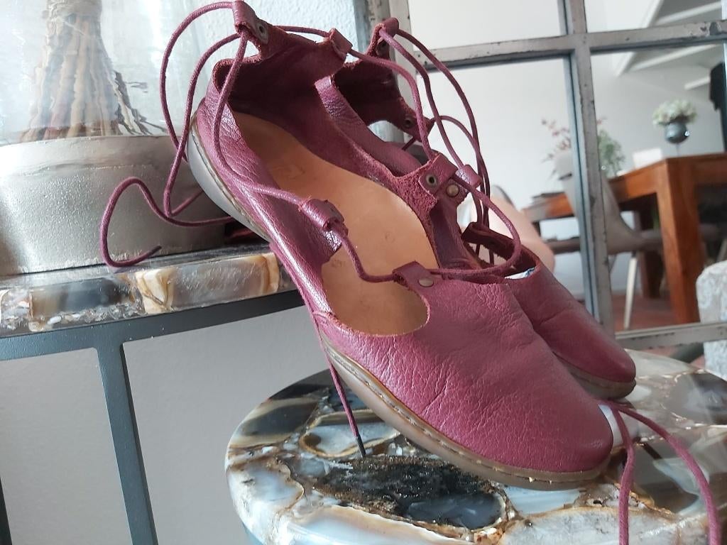 trippen leren schoenen ballerina's met lange veters D37 = 38, Kleding | Dames, Schoenen, Verzenden, Ballerina's, Zo goed als nieuw