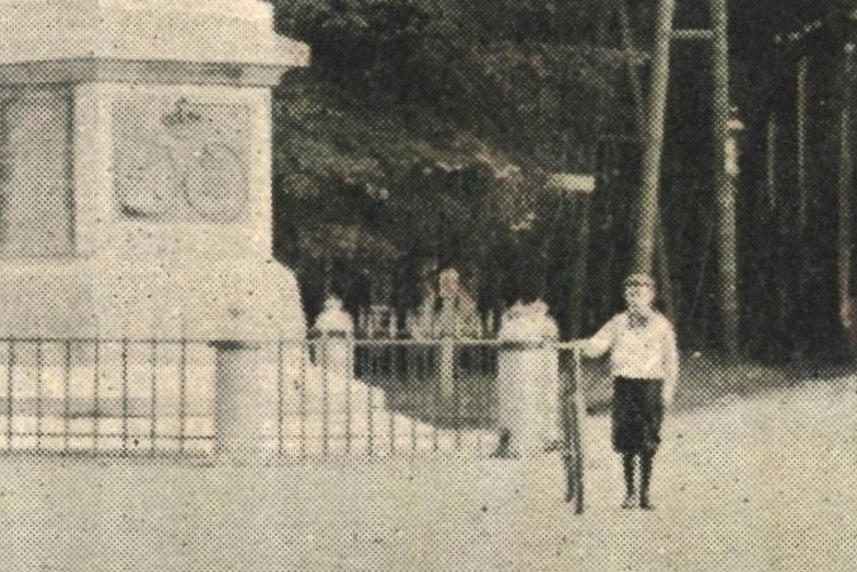 968892	Apeldoorn	Gedenknaald	 Postzegel afgeweekt, Ophalen of Verzenden, Voor 1920, Gelopen, Gelderland