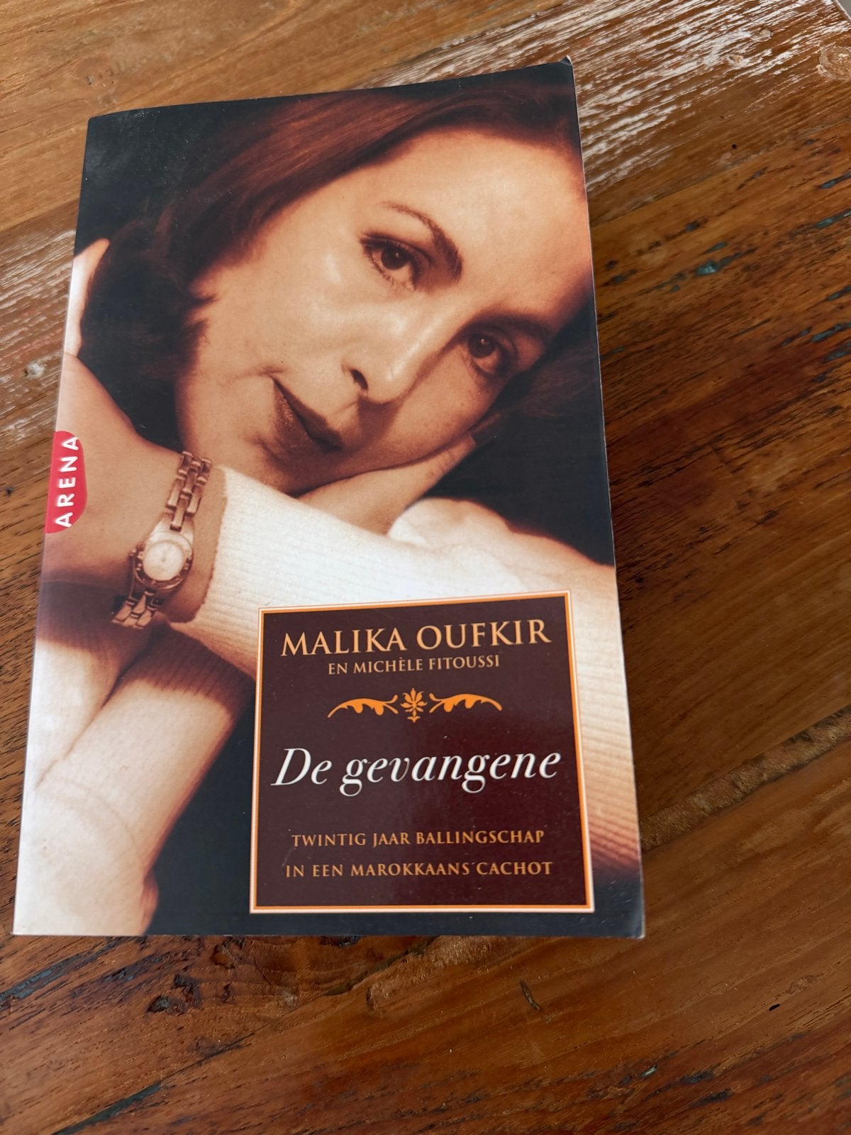 De Gevangene - Malika Oufkir (Paperback), Ophalen, Gelezen, Politiek