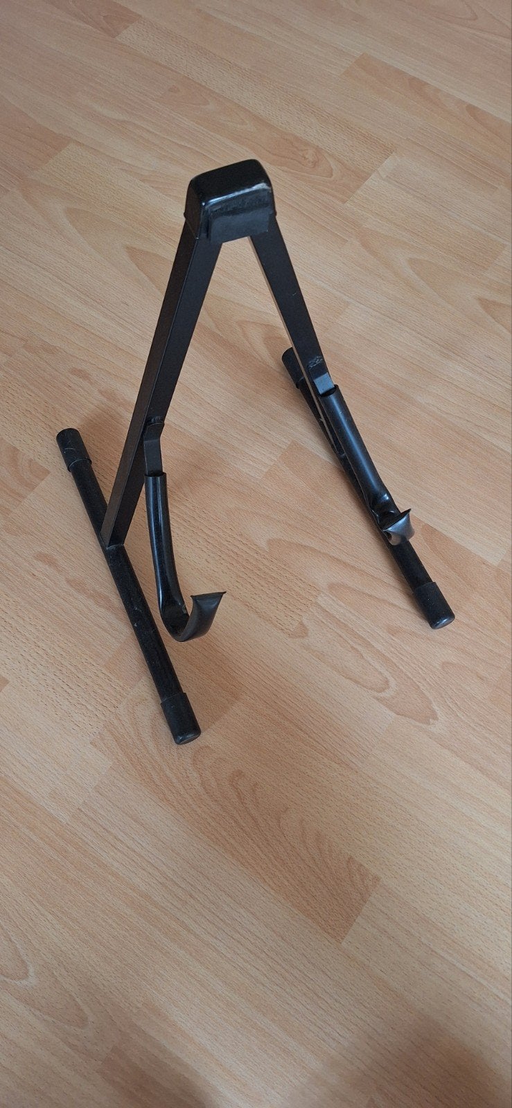 Foto 2 van Standaard voor elektrische gitaar - Zwart, opvouwbaar
