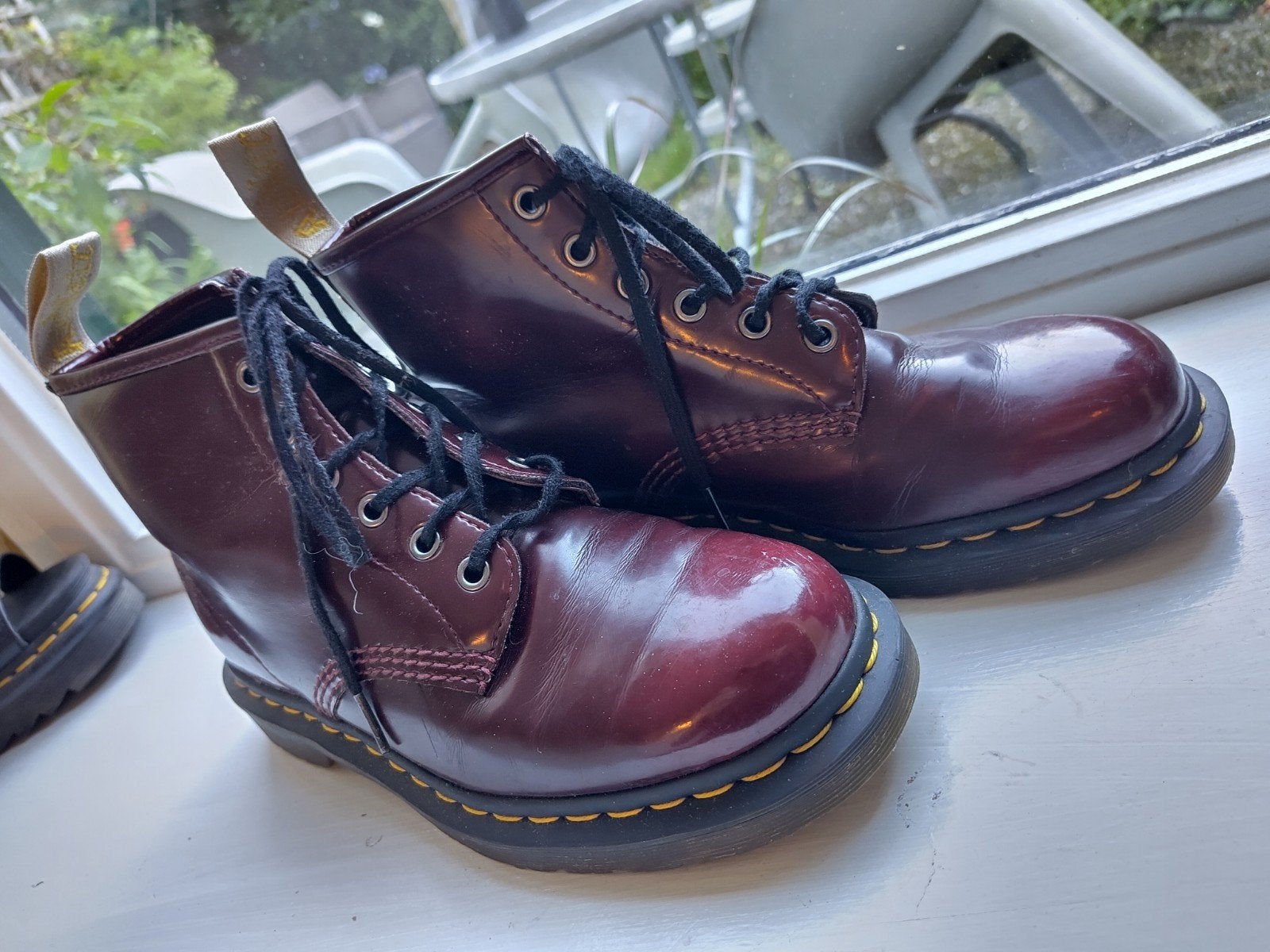 Dr. Martens Vegan Cherry Red veterlaarzen - Maat 39, Kleding | Dames, Schoenen, Lage of Enkellaarzen, Ophalen of Verzenden, Dr. Martens