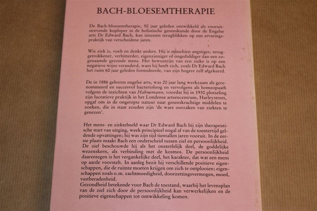 Bach-Bloesemtherapie — Theorie en Praktijk [Scheffer], Boeken, Ophalen of Verzenden, Gelezen, Overige onderwerpen, Achtergrond en Informatie