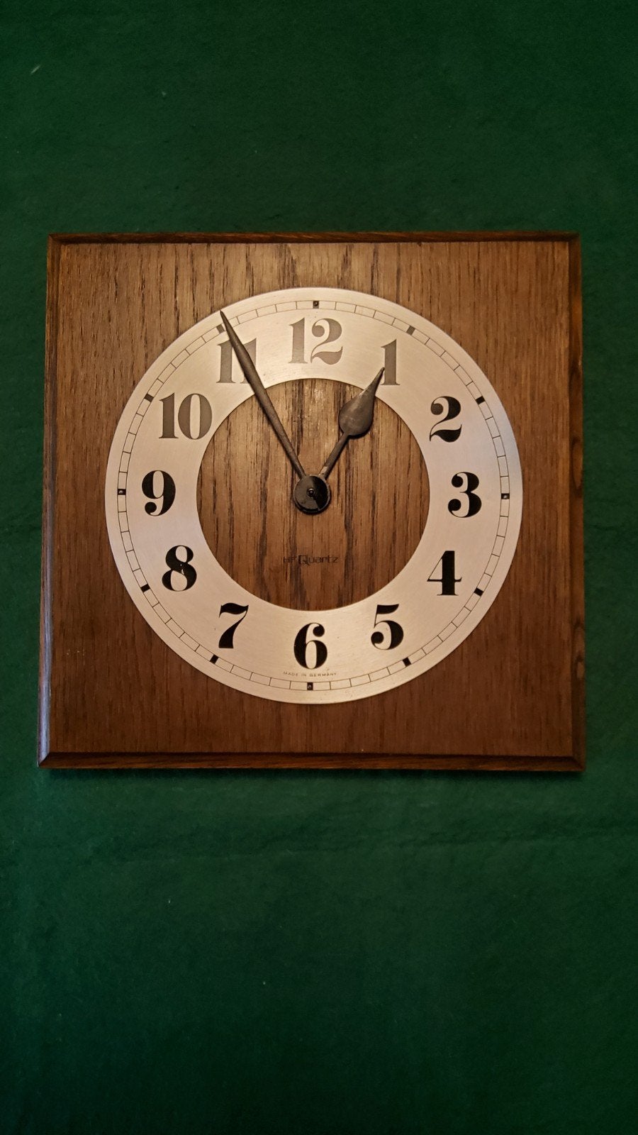 Vintage Philips HF Quartz wandklok - Made in W-Germany, Antiek en Kunst, Ophalen of Verzenden