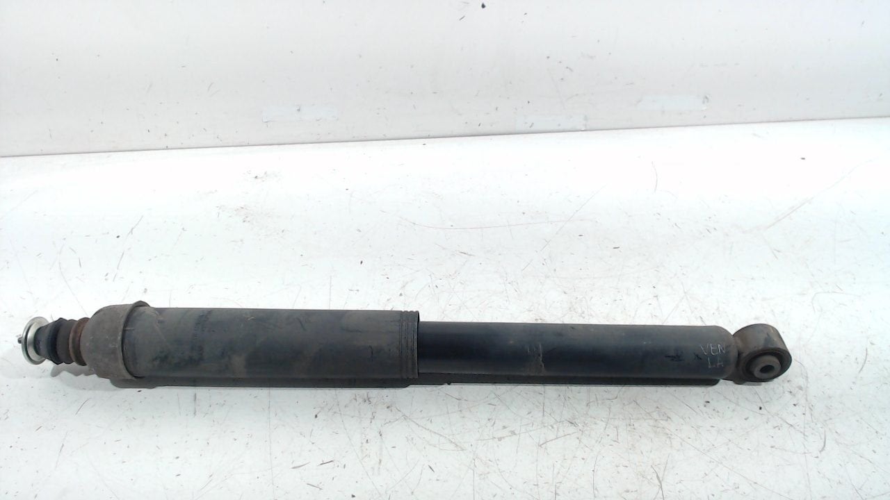 Schokbreker links achter Nissan/Datsun Pulsar, Onderdelen@venauto.nl, Van der Ven Autorecycling B.V., Gebruikt, Ettenseweg 76, 4706 PB Roosendaal, The Netherlands