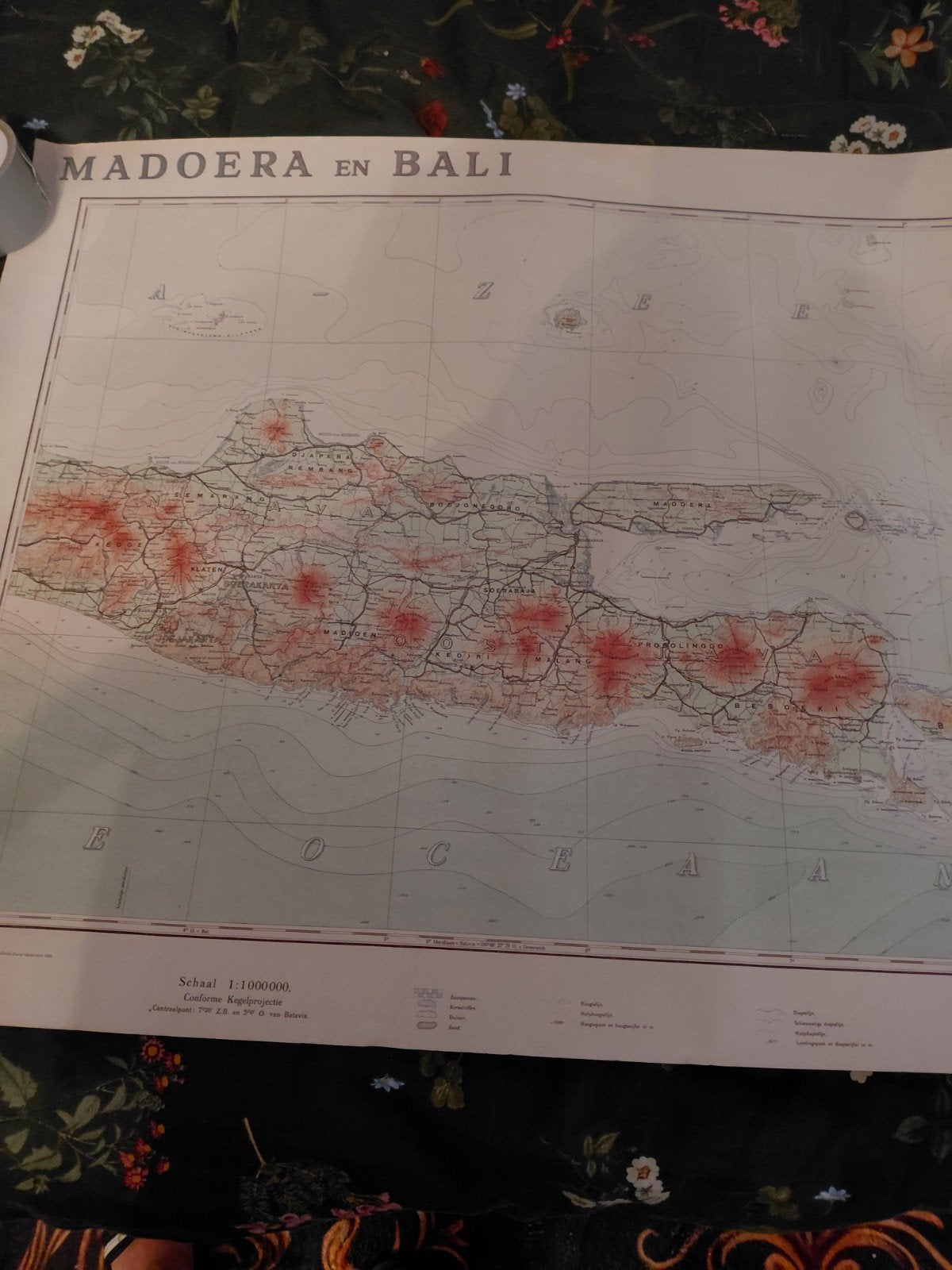 Landkaart Bali en Madoera 60x80, Ophalen of Verzenden, Film en Tv