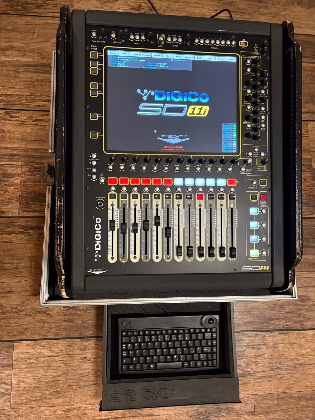 DiGiCo SD11i waves, Ophalen of Verzenden, Zo goed als nieuw, 10 tot 20 kanalen, Microfooningang