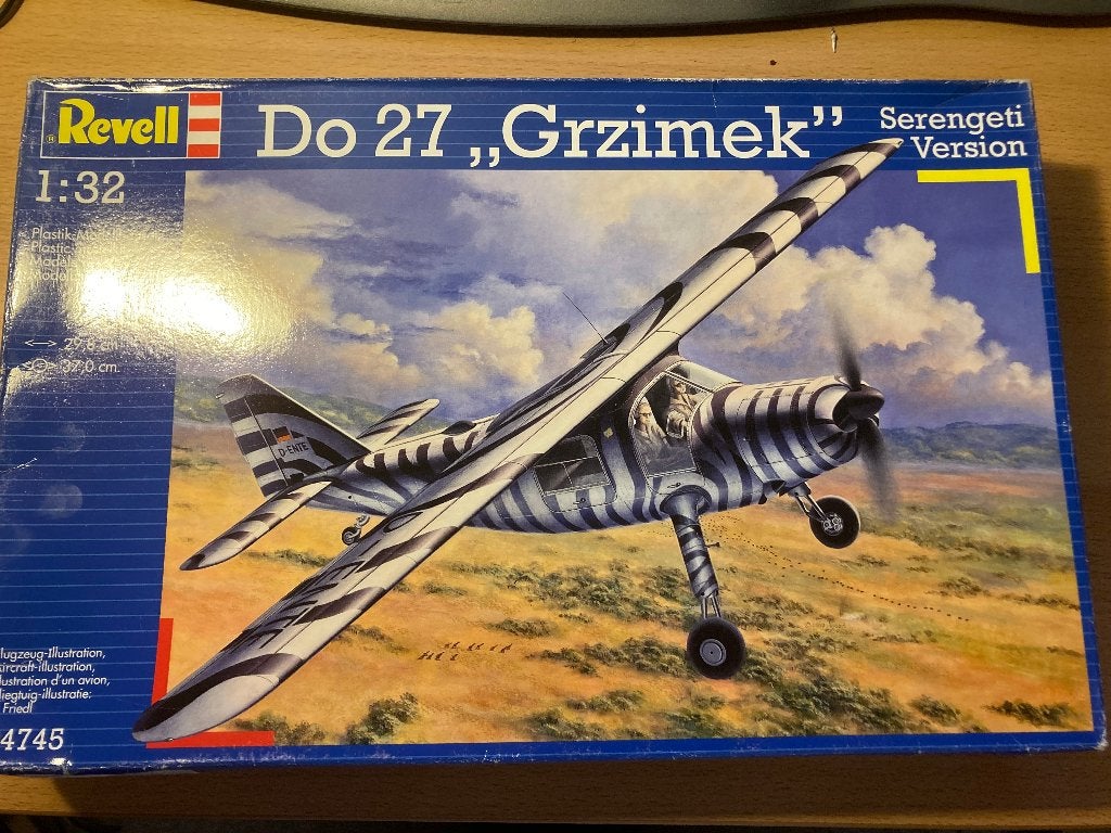 Revell	1:32	4745	Do27 'Grzimek' Serengetti Version, Ophalen of Verzenden, Nieuw, Groter dan 1:72, Revell