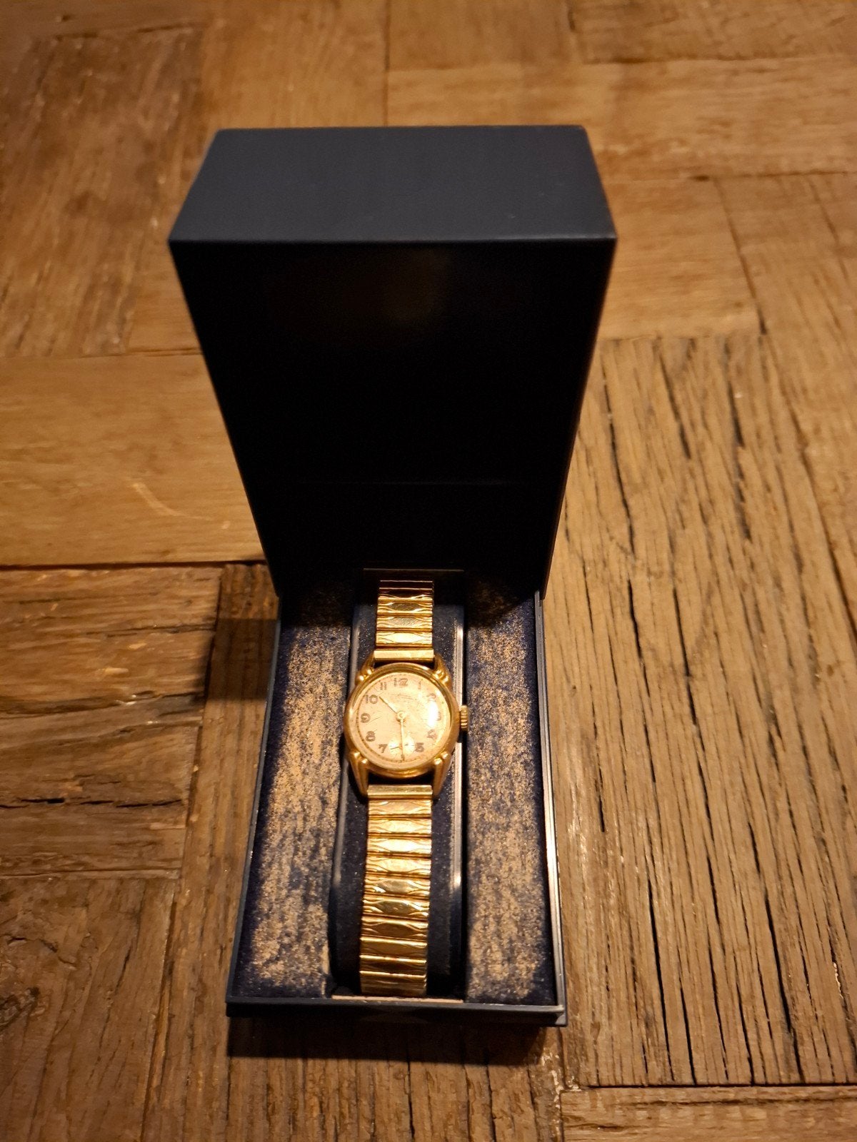 Mooi vintage horloge van merk Nostra, Ophalen of Verzenden, Overige merken