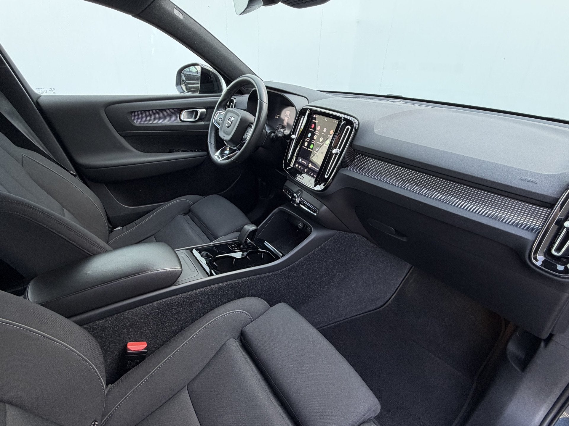 Volvo XC40 Recharge Plus SOH 95% Warmtepomp Elek.Trekhaak St, 421 km, Gebruikt, Blauw, 90 €/maand