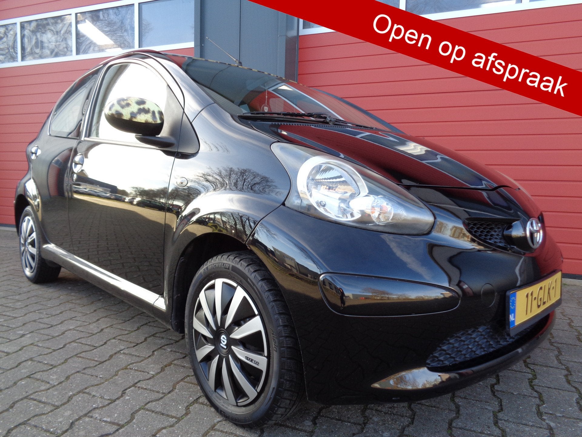Toyota Aygo 1.0-12V Airco 5DEURS NL-Auto (bj 2008), Voorwielaandrijving, Gebruikt, 4 stoelen, Origineel Nederlands