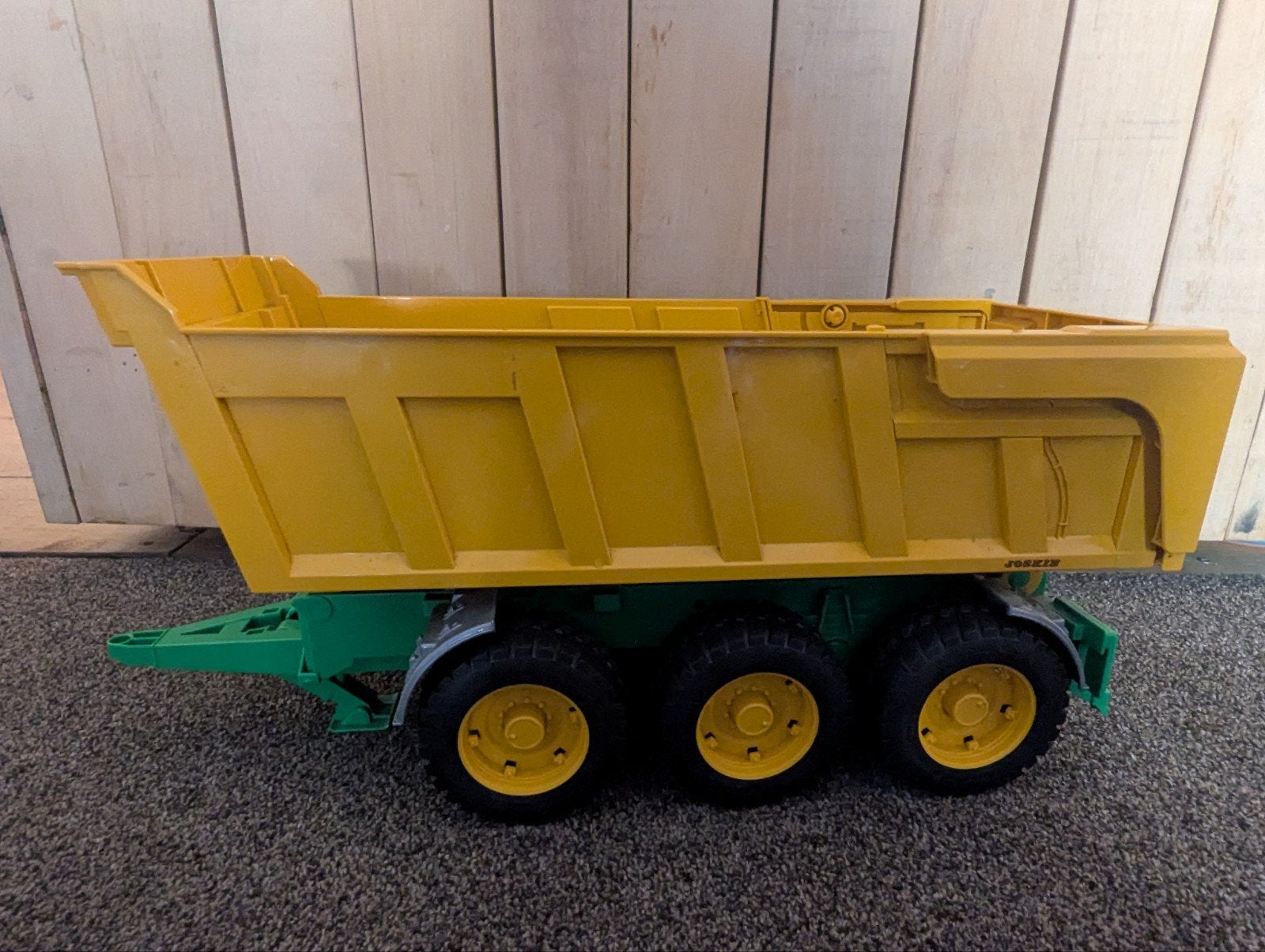 Bruder Joskin 3-assige kiepwagen (model 02212), Ophalen of Verzenden, Zo goed als nieuw