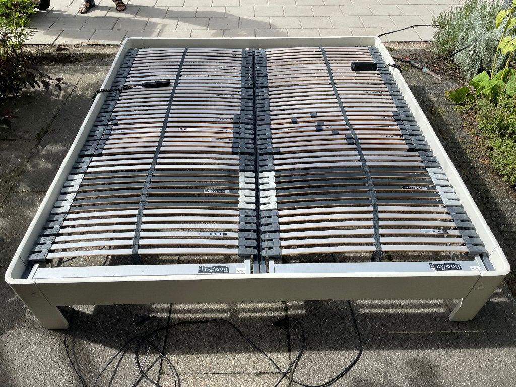 Auping aronde met elektrische bedbodems, Huis en Inrichting, Slaapkamer | Bedden, Ophalen, Gebruikt, Wit, Tweepersoons