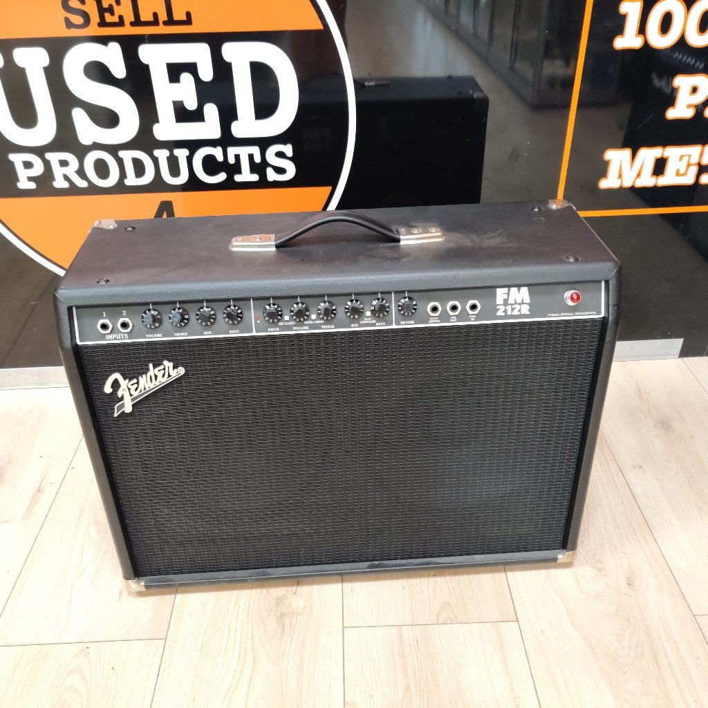 Fender FM 212R COMBO AMP 2 x 12 Solid State voor €219.99, Ophalen, F, F, Zo goed als nieuw